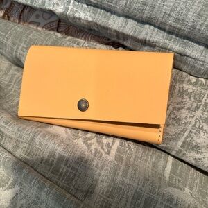 Portland leather vanilla snap wallet